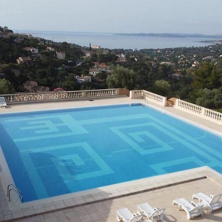 Les Issambres Appart 6 Pers Grande Terrasse Superbe Vue Mer Et Golfe De Saint Tropez, Piscine Exterior foto