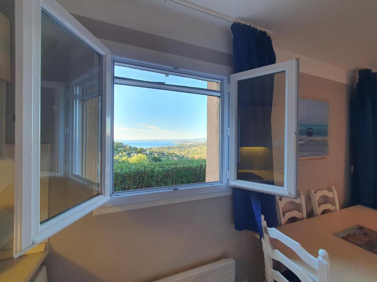 Les Issambres Appart 6 Pers Grande Terrasse Superbe Vue Mer Et Golfe De Saint Tropez, Piscine Exterior foto