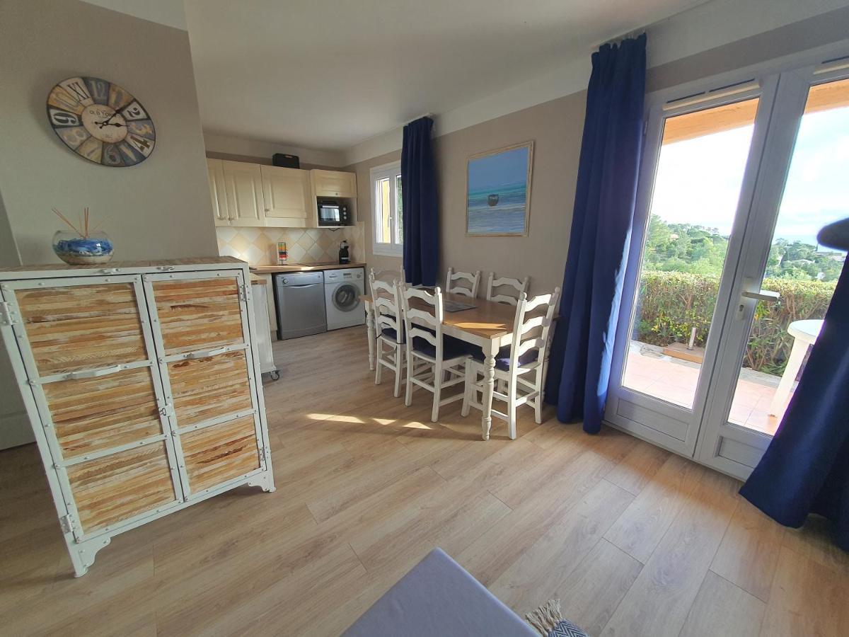 Les Issambres Appart 6 Pers Grande Terrasse Superbe Vue Mer Et Golfe De Saint Tropez, Piscine Exterior foto