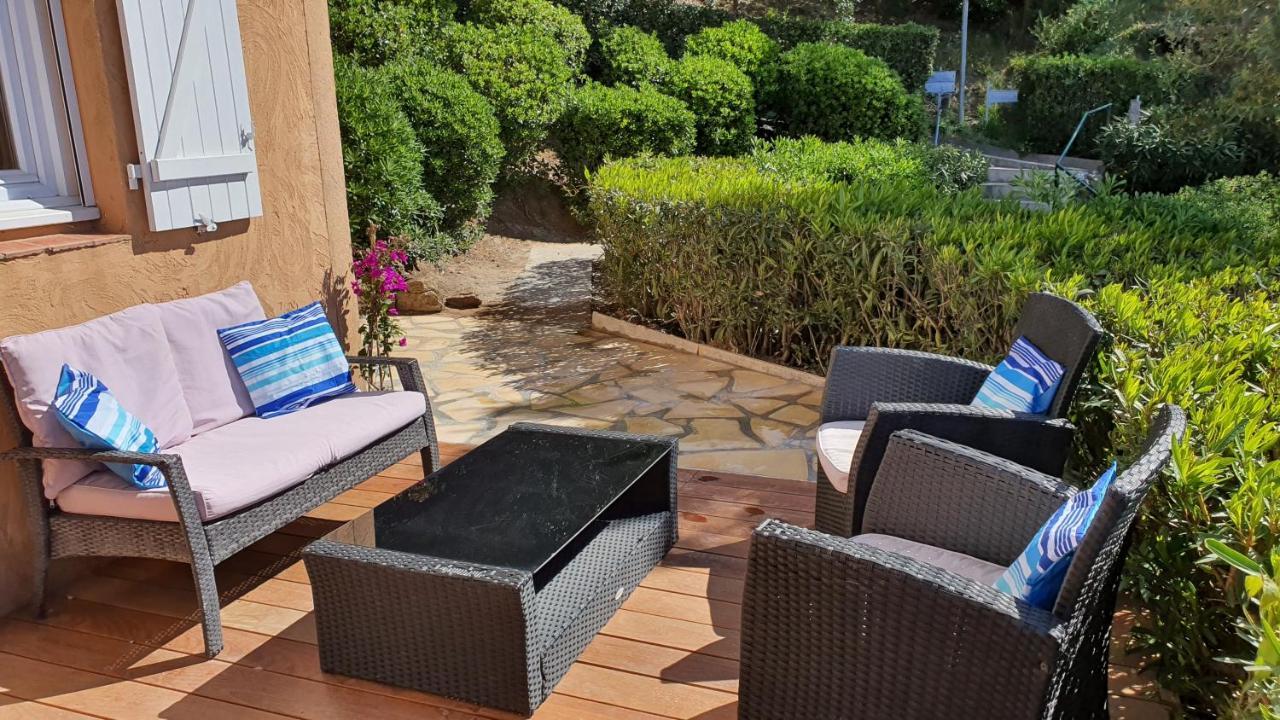Les Issambres Appart 6 Pers Grande Terrasse Superbe Vue Mer Et Golfe De Saint Tropez, Piscine Exterior foto